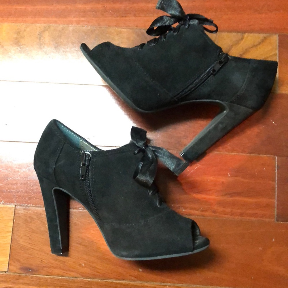 Black suede lace up heels
